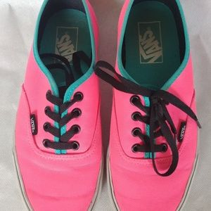 VANS Unisex Sneakers 7.5/Men 6 Hot Pink